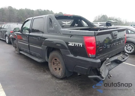 2002 Chevrolet Avalanche 1500 z USA, uszkodzony, nr VIN 3GNEC13T82G319399